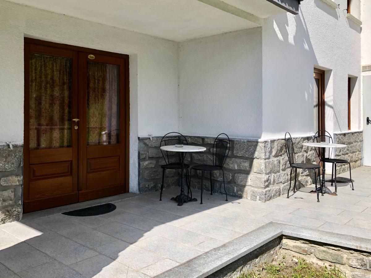 Affittacamere Buenavista Guest House Champoluc Bagian luar foto