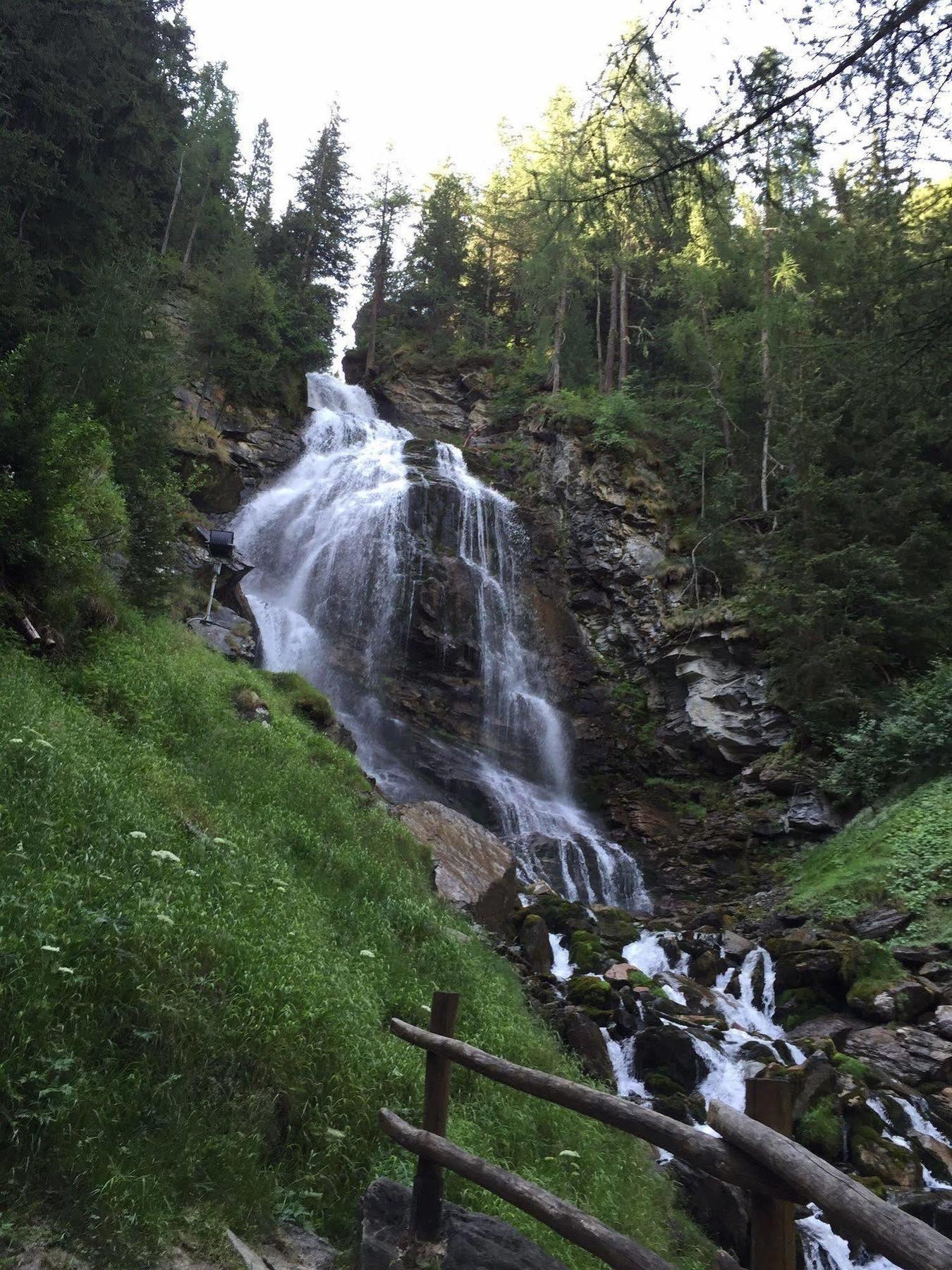 Affittacamere Buenavista Guest House Champoluc Bagian luar foto