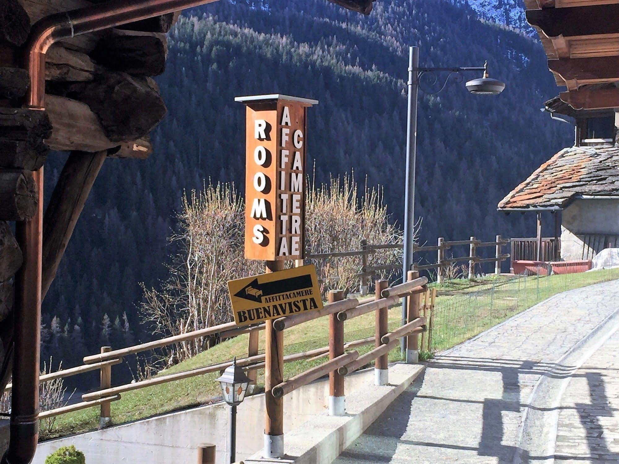 Affittacamere Buenavista Guest House Champoluc Bagian luar foto