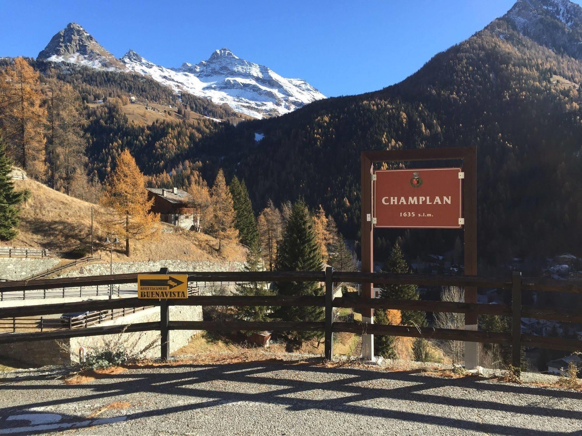 Affittacamere Buenavista Guest House Champoluc Bagian luar foto