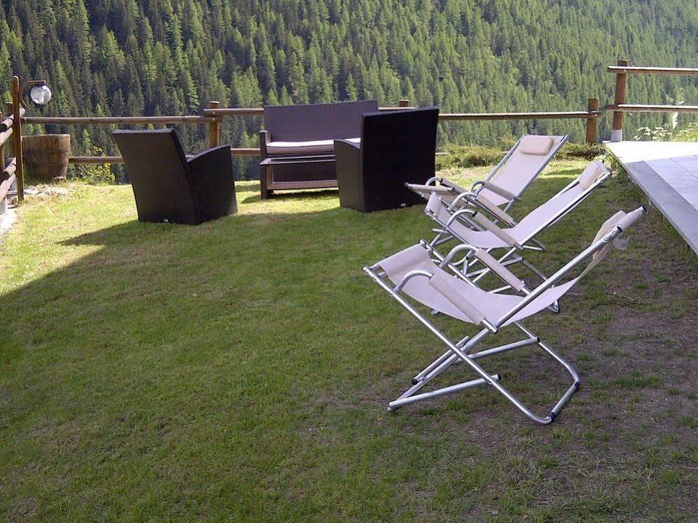 Affittacamere Buenavista Guest House Champoluc Bagian luar foto